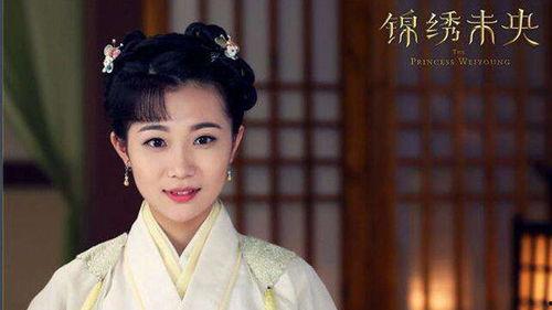 未央的丫鬟白芷表情包,未央丫鬟的俏皮瞬间